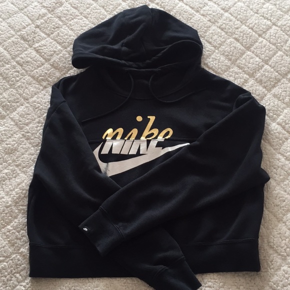 Nike Tops - Nike Crop Sport Hoodie